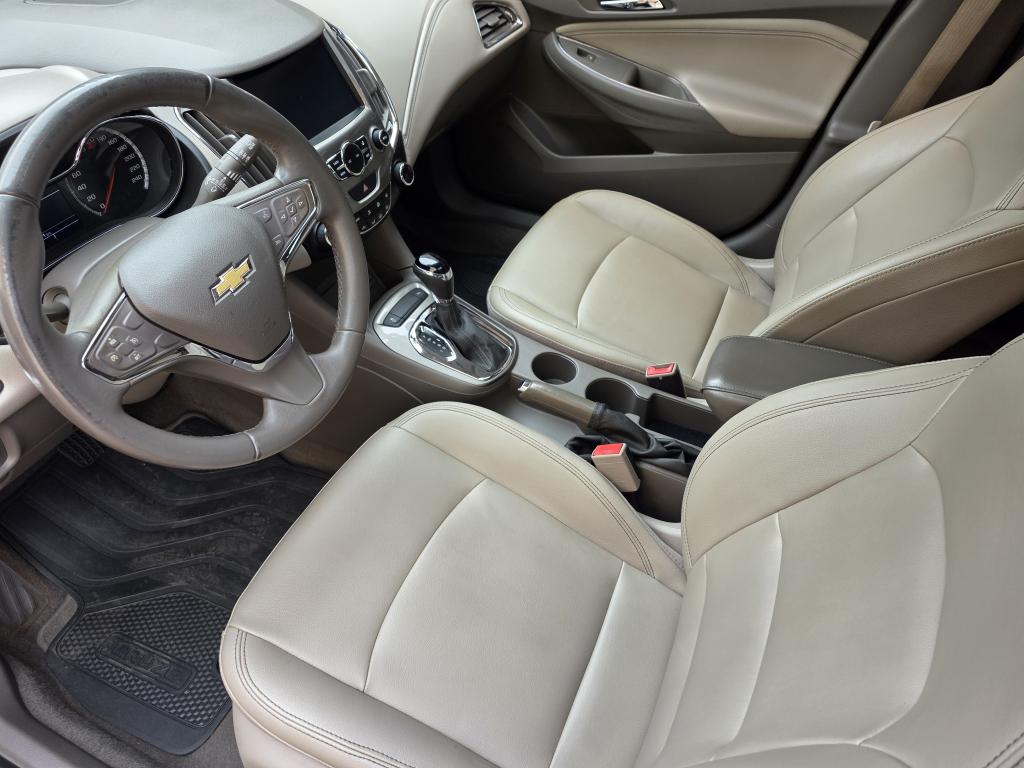 CHEVROLET Cruze Hatch - Foto