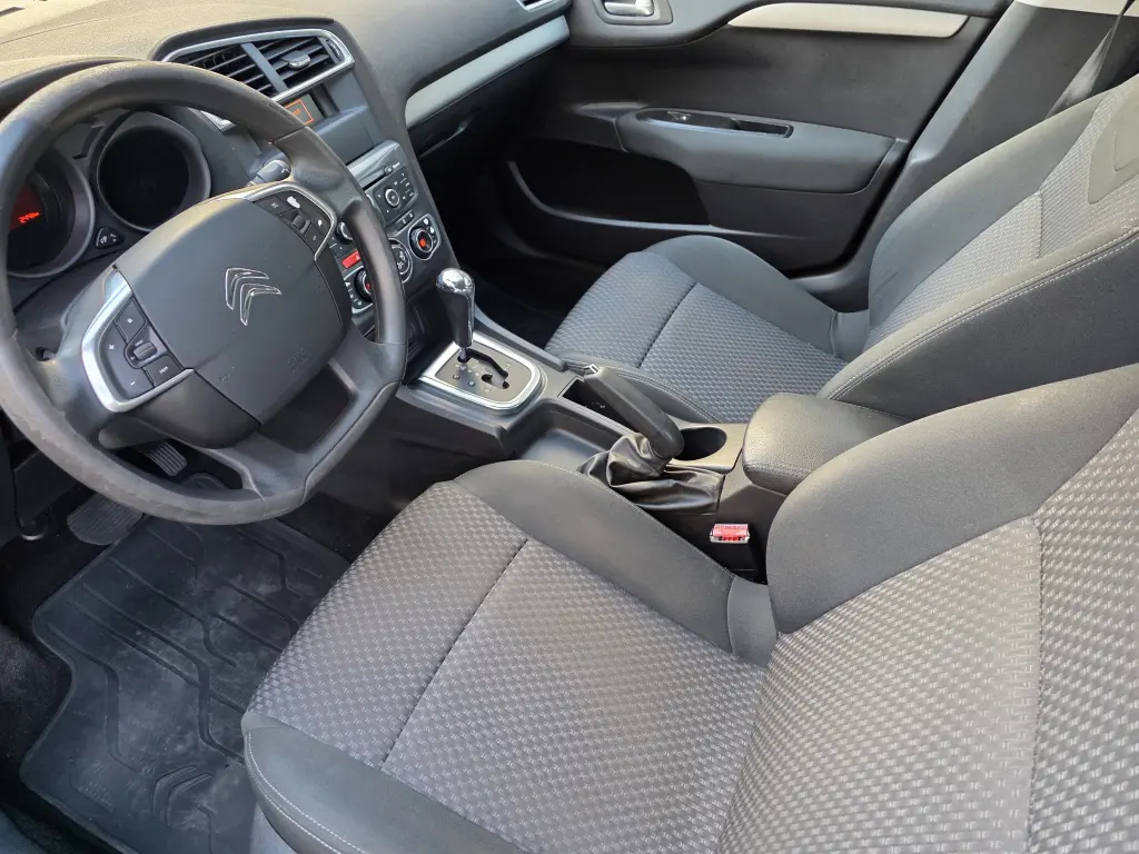 CITROEN C4 Sedan - Foto