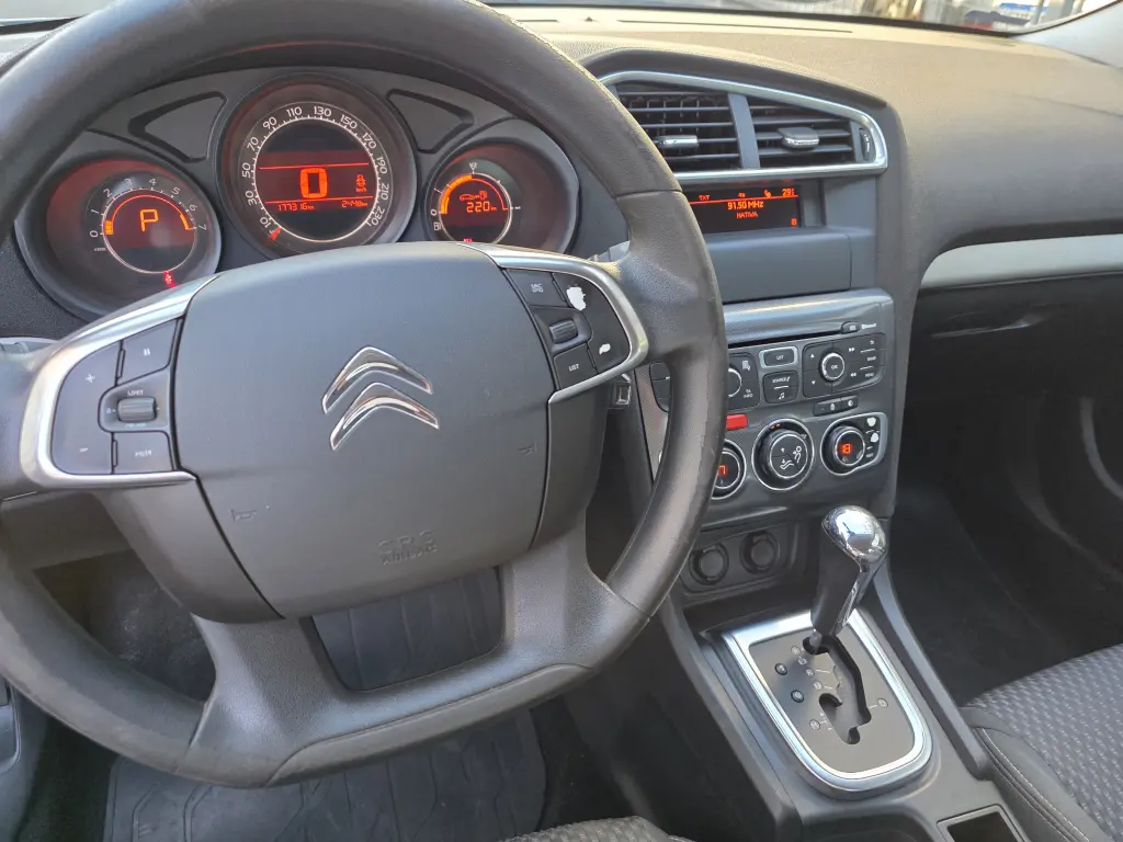 CITROEN C4 Sedan - Foto