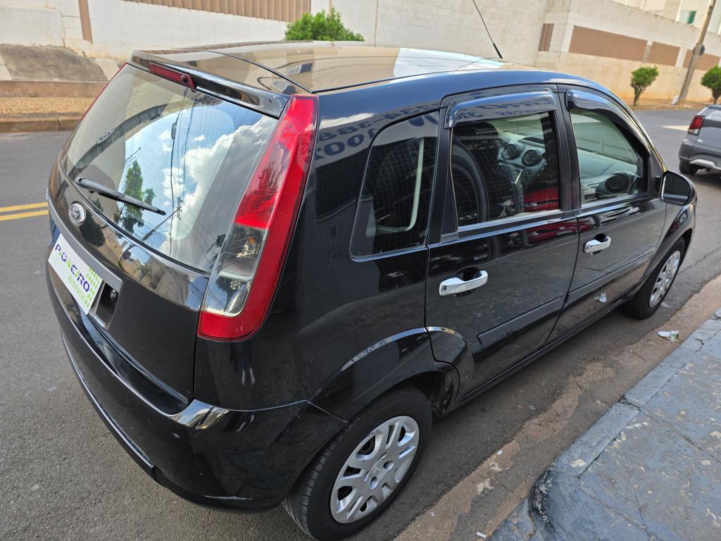 FORD Fiesta Hatch - Foto