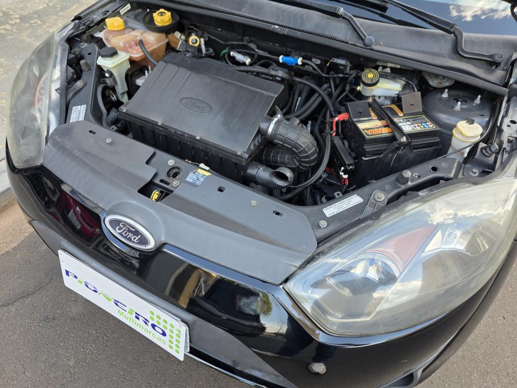 FORD Fiesta Hatch - Foto