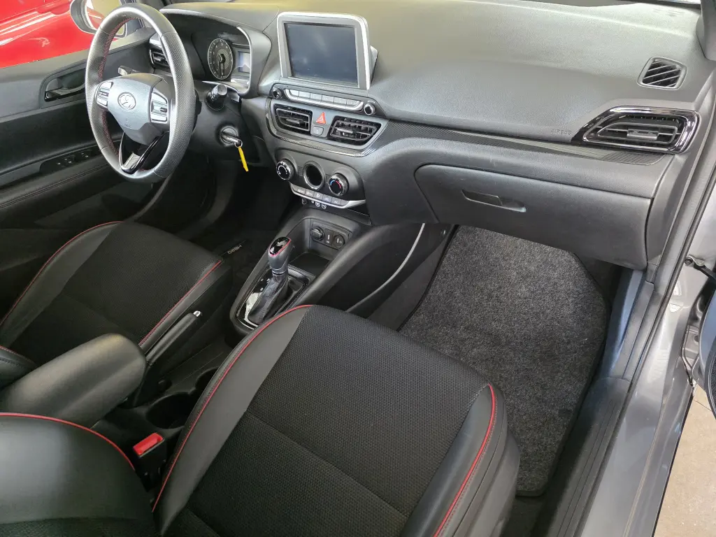 HYUNDAI HB 20 Hatch - Foto