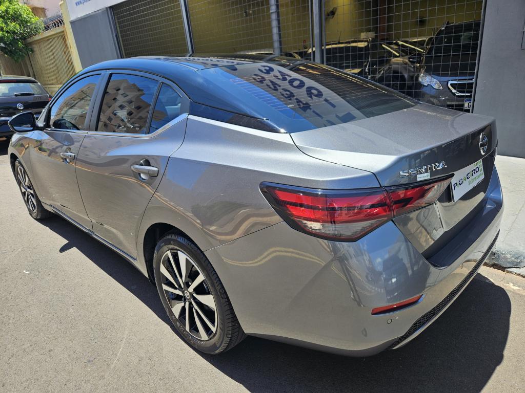 NISSAN Sentra - Foto