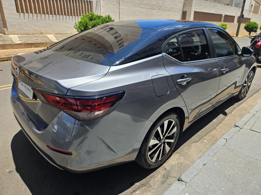 NISSAN Sentra - Foto