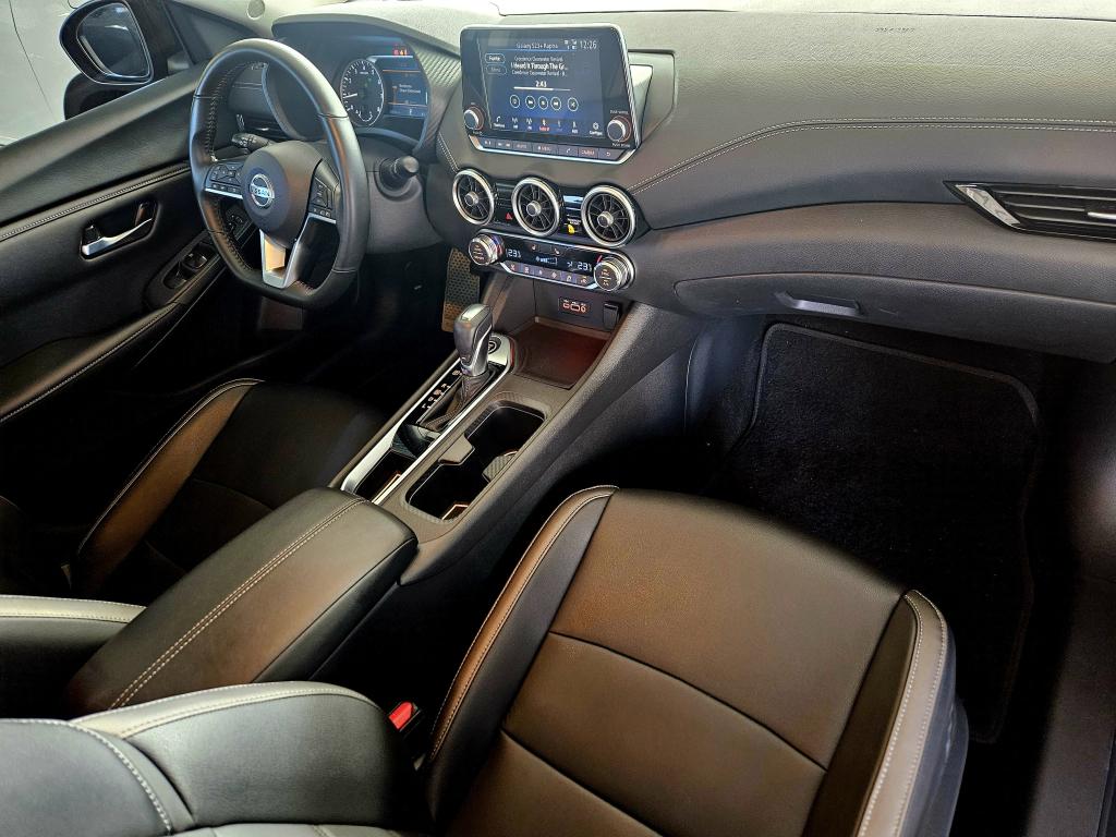 NISSAN Sentra - Foto