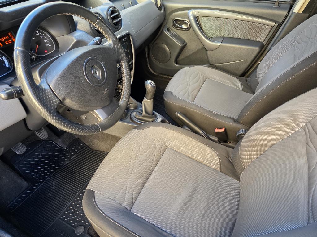 RENAULT Duster - Foto