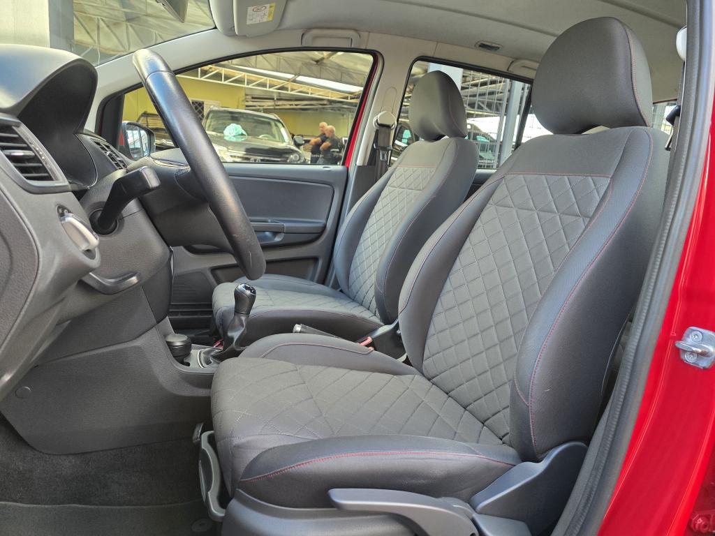 VOLKSWAGEN Fox - Foto