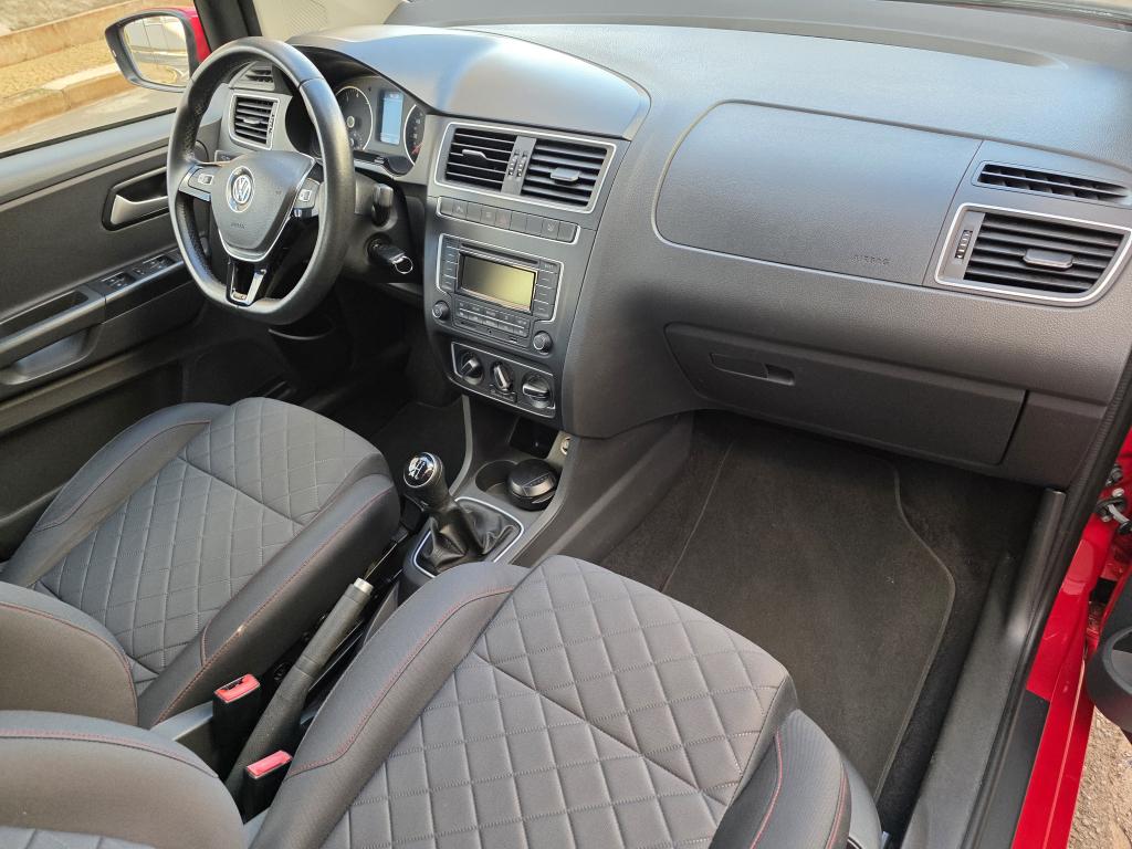 VOLKSWAGEN Fox - Foto