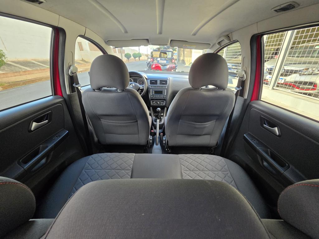 VOLKSWAGEN Fox - Foto