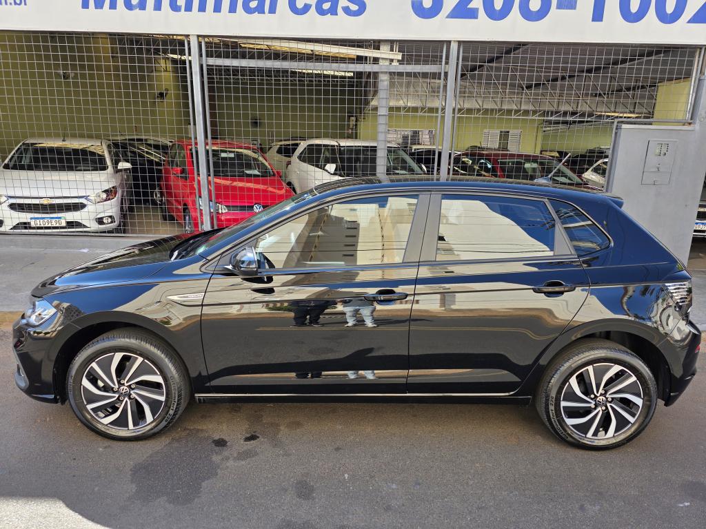 VOLKSWAGEN Polo Hatch - Foto