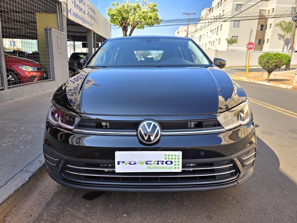 VOLKSWAGEN Polo Hatch - Foto
