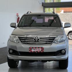 TOYOTA Hilux SW4 2.7 16V 4P SR AUTOMTICO