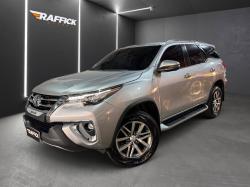 TOYOTA Hilux SW4 2.8 16V 4P SRX 4X4 7 LUGARES TURBO DIESEL AUTOMTICO