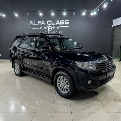 TOYOTA Hilux SW4 3.0 16V 4P 4X4 SRV TURBO DIESEL