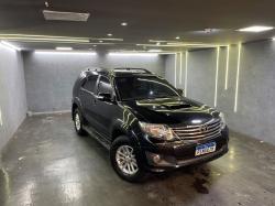 TOYOTA Hilux SW4 3.0 16V 4P SRV 4X4 TURBO DIESEL AUTOMTICO