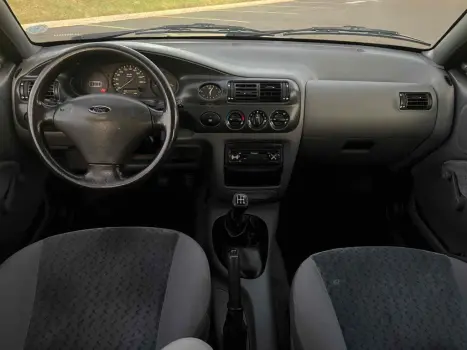 FORD Escort 1.6 16V GL, Foto 3