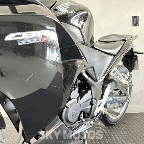 HONDA CBR 250 R, Foto 16