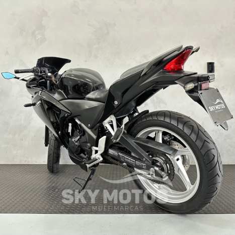 HONDA CBR 250 R, Foto 18