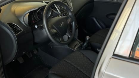 HYUNDAI HB 20 Hatch 1.0 12V 4P FLEX UNIQUE, Foto 14