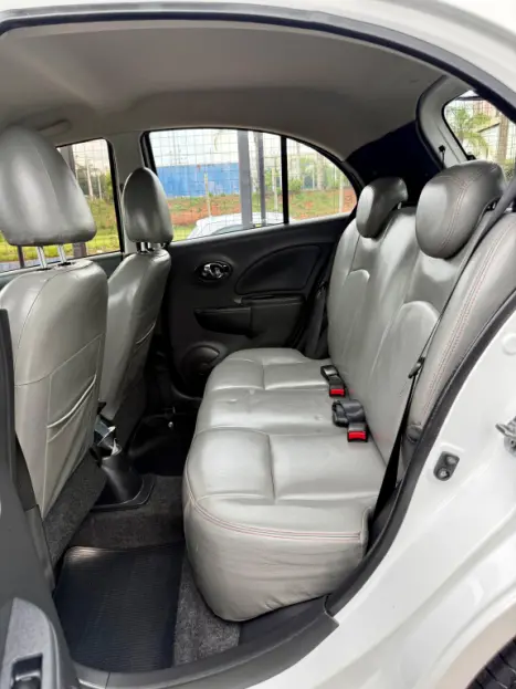 NISSAN March 1.6 16V 4P SV FLEX AUTOMTICO CVT, Foto 6