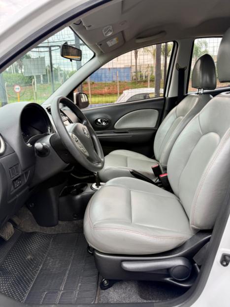 NISSAN March 1.6 16V 4P SV FLEX AUTOMTICO CVT, Foto 10