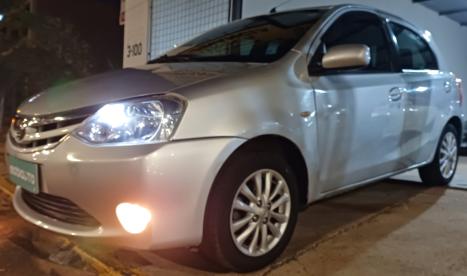TOYOTA Etios Hatch 1.5 16V 4P FLEX XLS, Foto 3