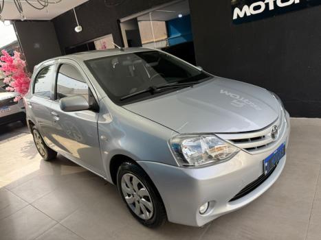TOYOTA Etios Hatch 1.3 16V 4P FLEX XS, Foto 3