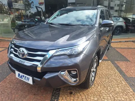 TOYOTA Hilux SW4 2.8 4P SRX 4X4 TURBO DIESEL AUTOMTICO, Foto 20