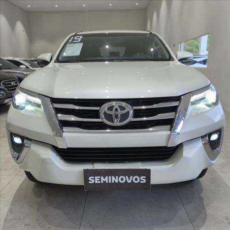 TOYOTA Hilux SW4 2.8 16V 4P SRX 4X4 7 LUGARES TURBO DIESEL AUTOMTICO, Foto 2