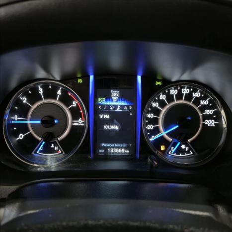 TOYOTA Hilux SW4 2.8 16V 4P SRX 4X4 7 LUGARES TURBO DIESEL AUTOMTICO, Foto 8