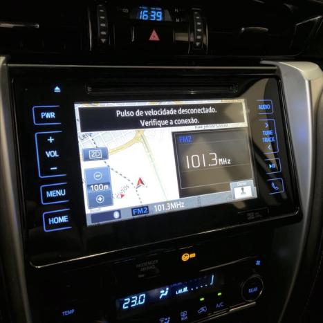 TOYOTA Hilux SW4 2.8 16V 4P SRX 4X4 7 LUGARES TURBO DIESEL AUTOMTICO, Foto 9