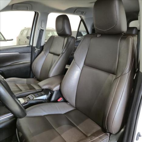 TOYOTA Hilux SW4 2.8 16V 4P SRX 4X4 7 LUGARES TURBO DIESEL AUTOMTICO, Foto 14