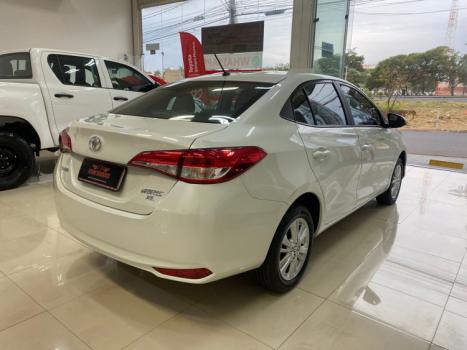 TOYOTA Yaris Sedan 1.5 16V 4P FLEX XL MULTIDRIVE AUTOMTICO CVT, Foto 4