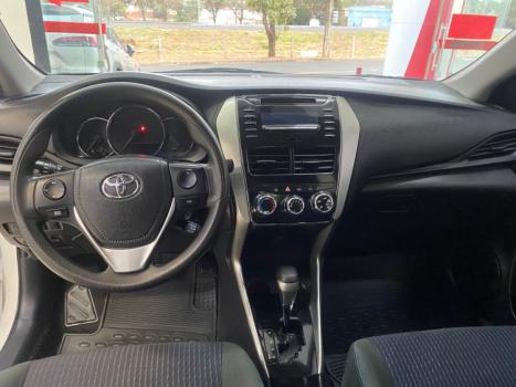 TOYOTA Yaris Sedan 1.5 16V 4P FLEX XL MULTIDRIVE AUTOMTICO CVT, Foto 13