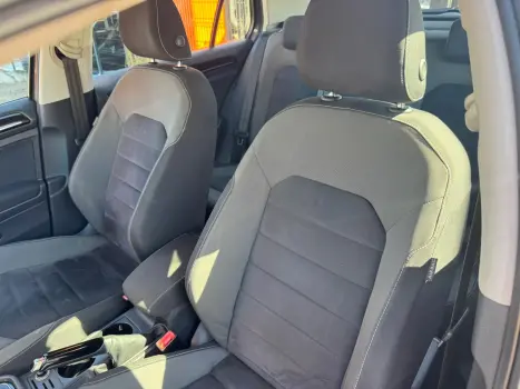 VOLKSWAGEN Golf 1.4 16V 4P TSI HIGHLINE AUTOMTICO, Foto 19