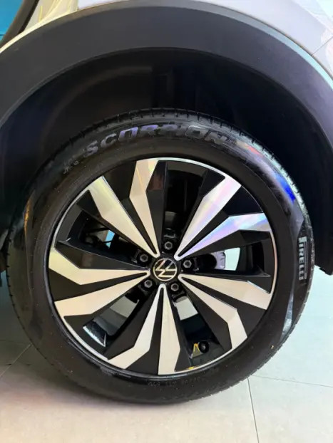 VOLKSWAGEN T-Cross 1.4 4P 250 TSI FLEX HIGHLINE AUTOMTICO, Foto 9
