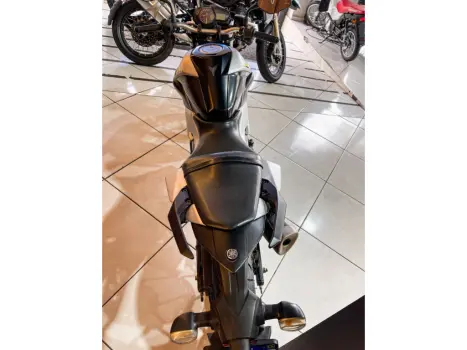 YAMAHA MT-03 300 ABS, Foto 9