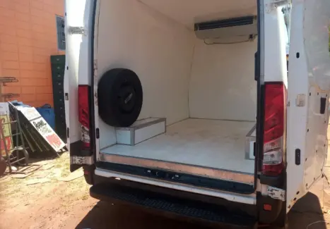 IVECO Daily 2.3 HPI DIESEL 30S13 CHASSI, Foto 3
