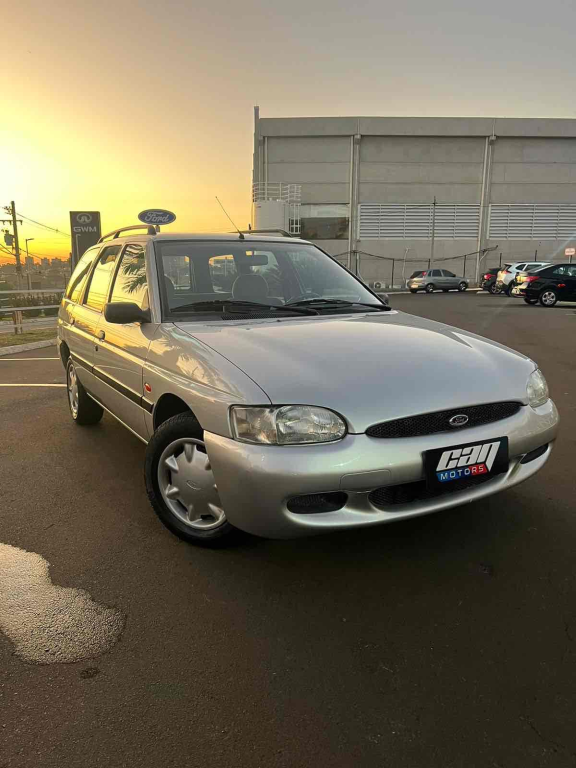 Ford escort 1.6 16v Gl 2001