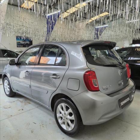NISSAN March 1.6 16V 4P SV FLEX, Foto 6