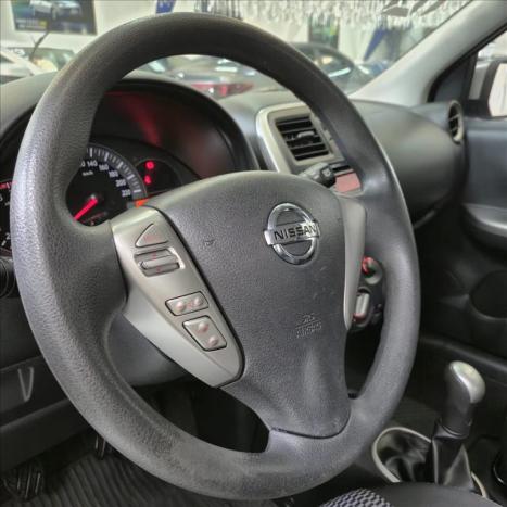 NISSAN March 1.6 16V 4P SV FLEX, Foto 10