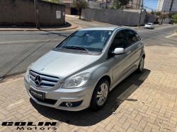 MERCEDES-BENZ B 180 1.7 4P CONFORT AUTOMTICO