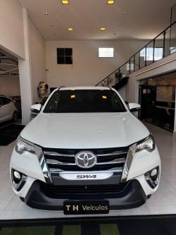 TOYOTA Hilux SW4 2.8 4P SRX 4X4 TURBO DIESEL AUTOMTICO