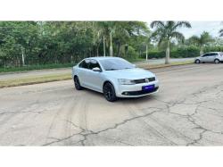 VOLKSWAGEN Jetta 2.0 4P FLEX CONFORTLINE TIPTRONIC AUTOMTICO