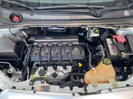 CHEVROLET Onix Hatch 1.4 4P FLEX LTZ, Foto 15