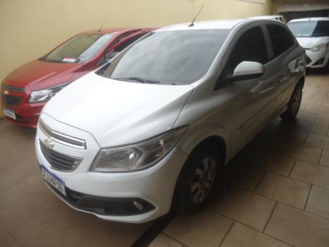 CHEVROLET Onix Hatch 1.0 4P FLEX LT, Foto 1