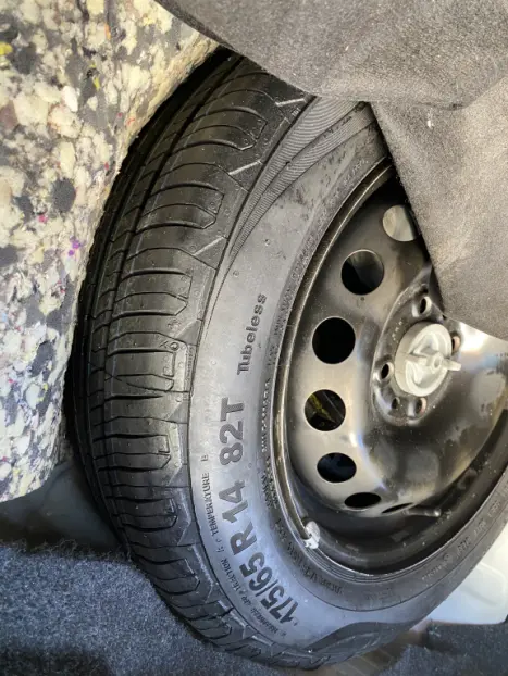 FIAT Uno 1.0 4P FLEX ATTRACTIVE, Foto 6