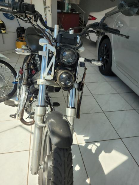 FYM FY 125-19, Foto 1