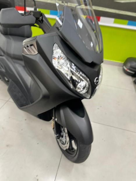 DAFRA Maxsym 400 , Foto 2