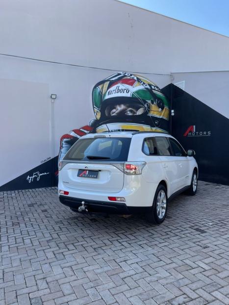 MITSUBISHI Outlander 2.0 16V 4P AUTOMTICO, Foto 4